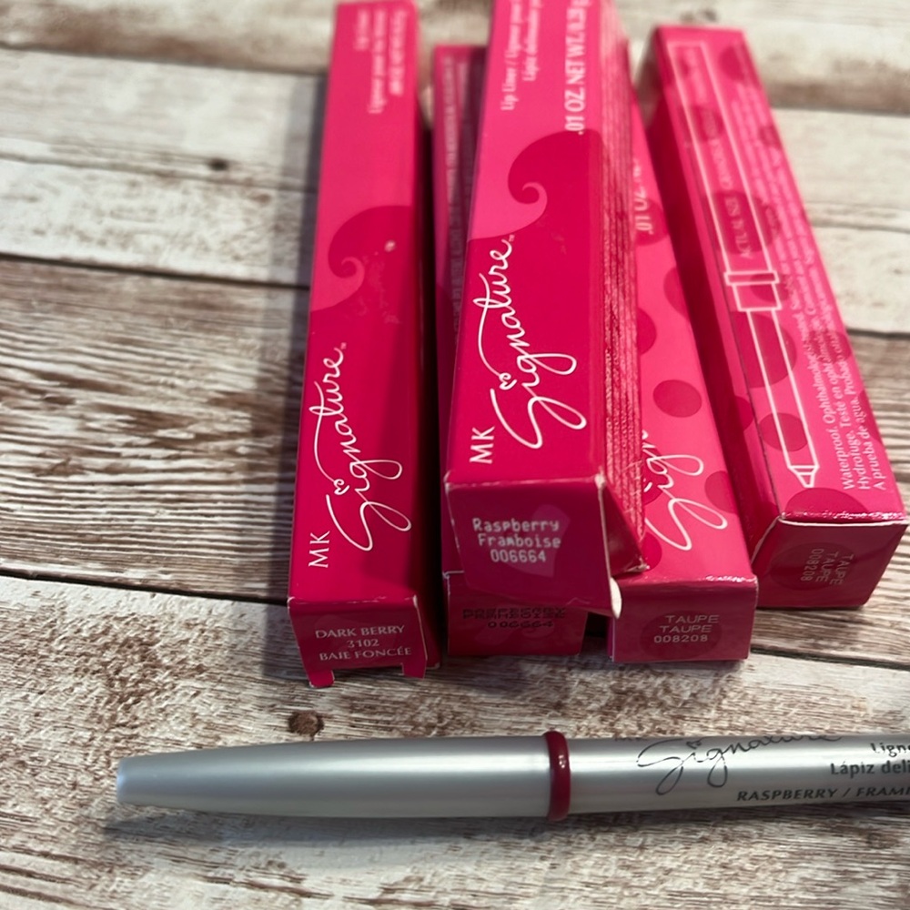 NEW Mary Kay Signature Lip Liner Raspberry Framboise 6664